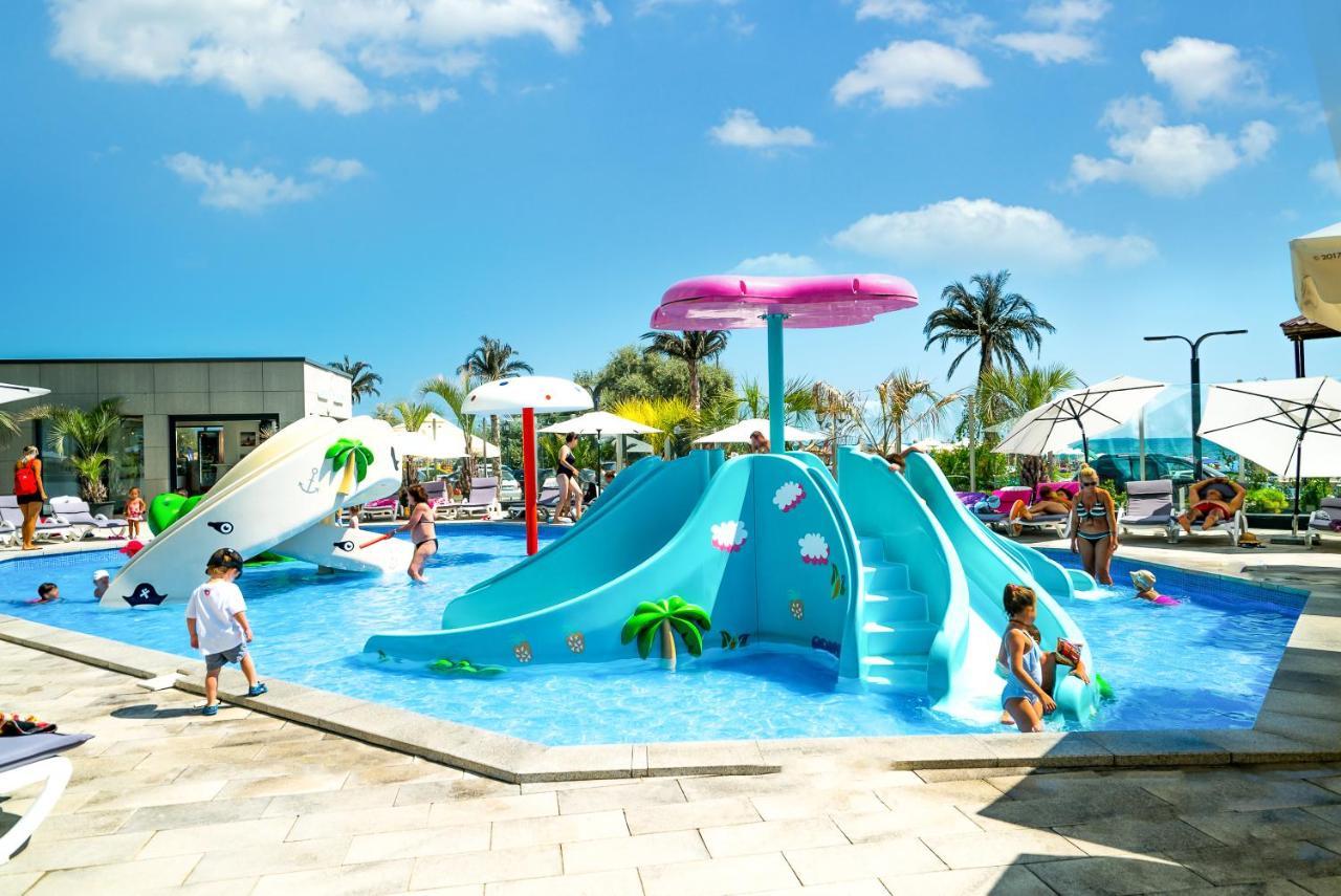 Alezzi Beach Resort Navodari Luaran gambar